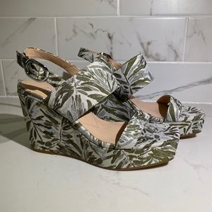 Charles David ‘Jordan’ Green Leaf Pattern Wedge Platform Sandals
